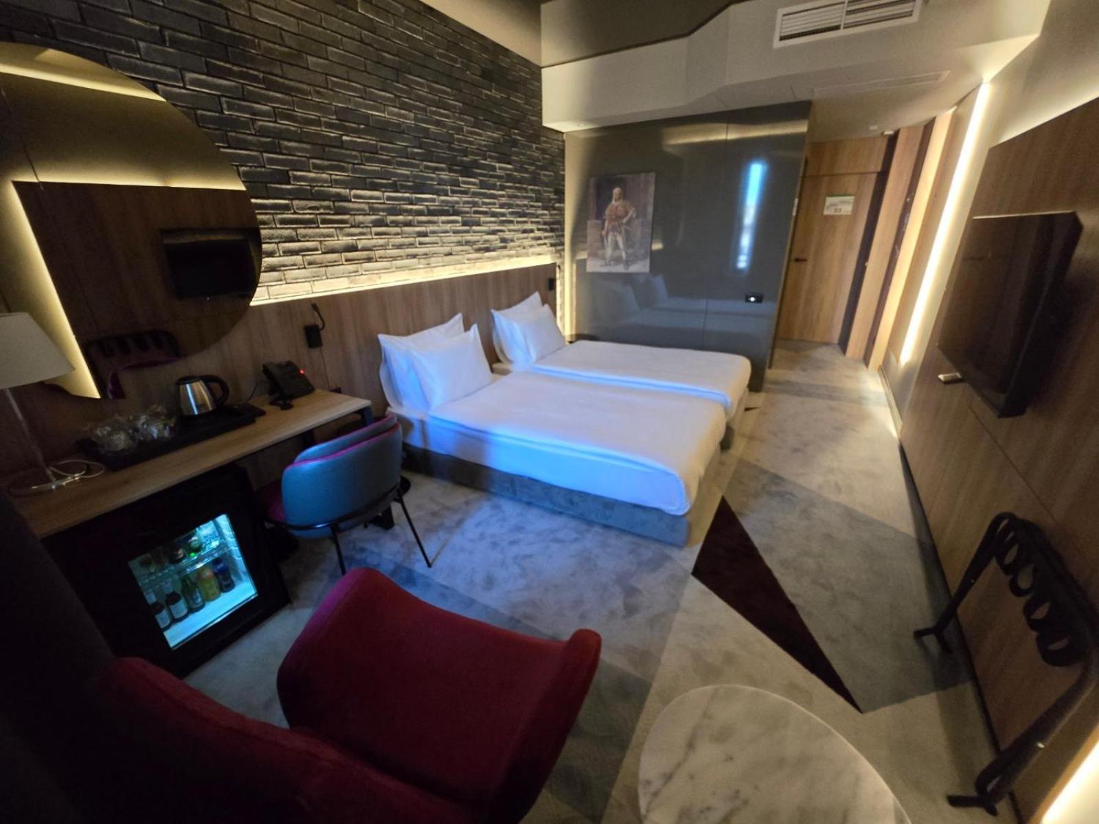 Hotel Vojvoda Putnik Vranje Buitenkant foto